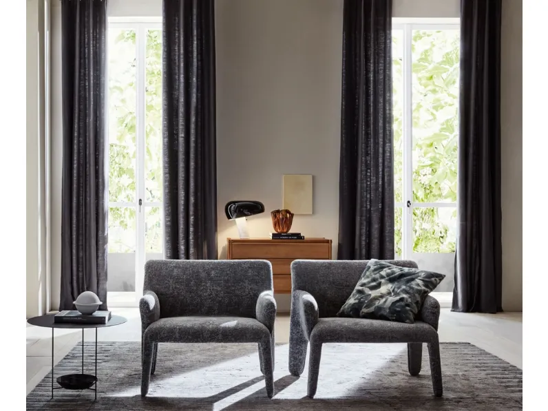 Poltrona di design Glove Up in tessuto imbottito di Molteni & C