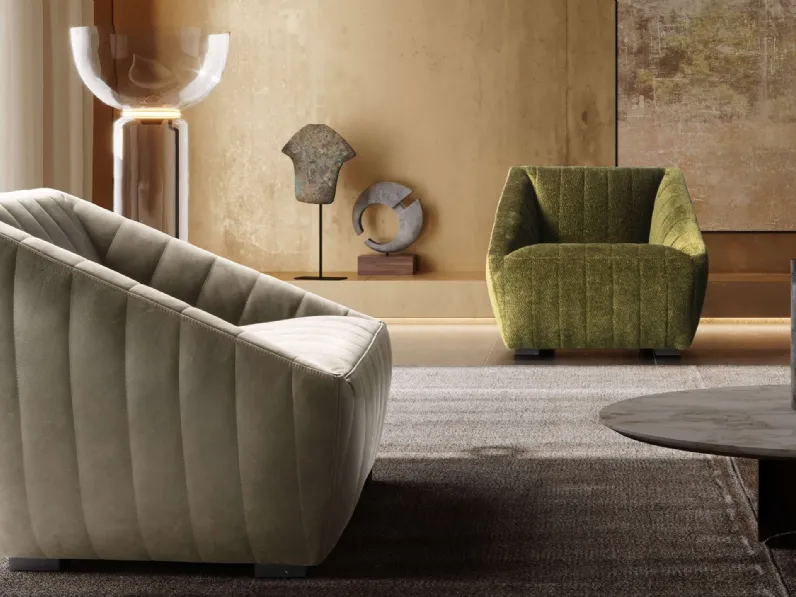 Poltrona in pelle o tessuto Gregory di Valentini