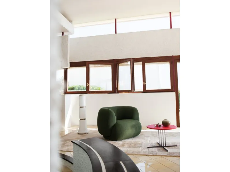 Poltrona Jade in tessuto imbottito di Potocco