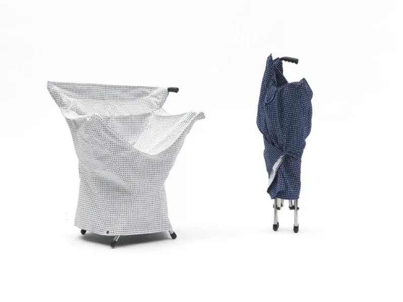Poltroncina pieghevole di design in tessuto Kenia di Campeggi