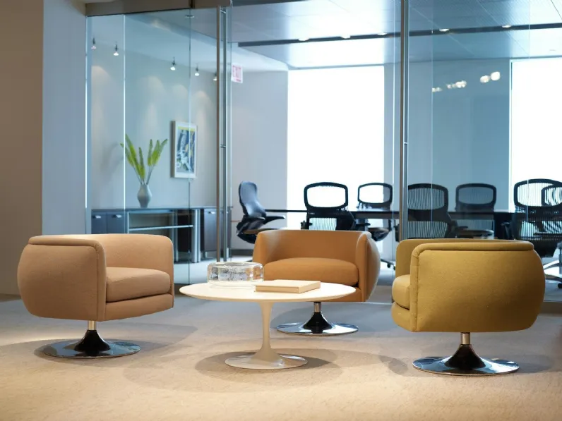 Poltroncina D'Urso Swivel Chair di Knoll