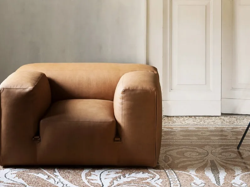 Poltrona in pelle Le Mura di Tacchini