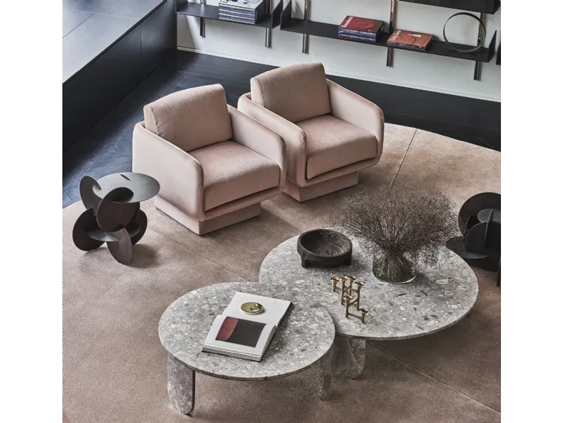 Poltrona Lilas in tessuto di Gallotti&Radice