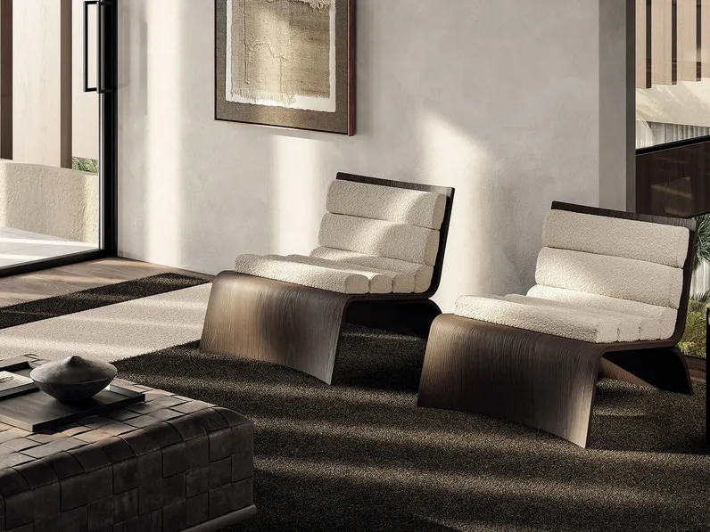 Poltrona di design Linda in legno e tessuto di Frigerio