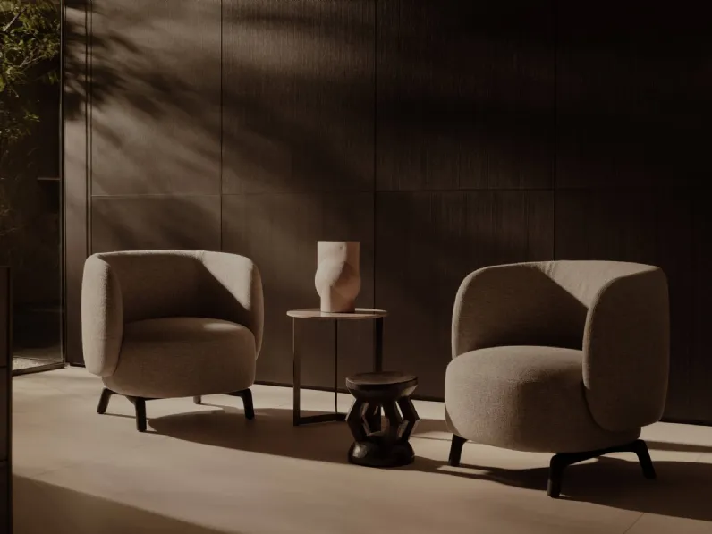 Poltroncina in tessuto Miki di Lema