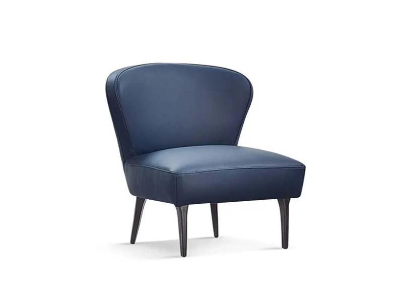 Poltrona in pelle con piedini in legno Minorca di Rosini Night