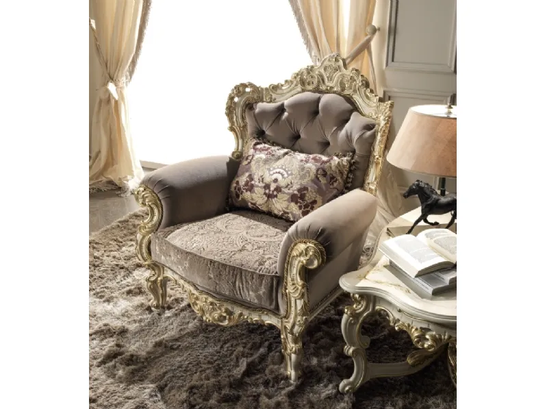 Poltrona classica in tessuto Monnalisa di Ghezzani