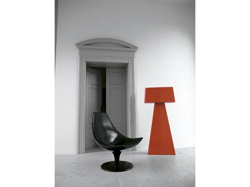 Poltrona in poliuretano Moon di Tacchini