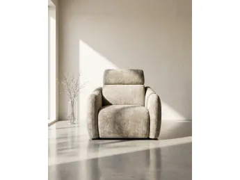 Poltrona Orion di Bruma: design moderno, comfort eccezionale.