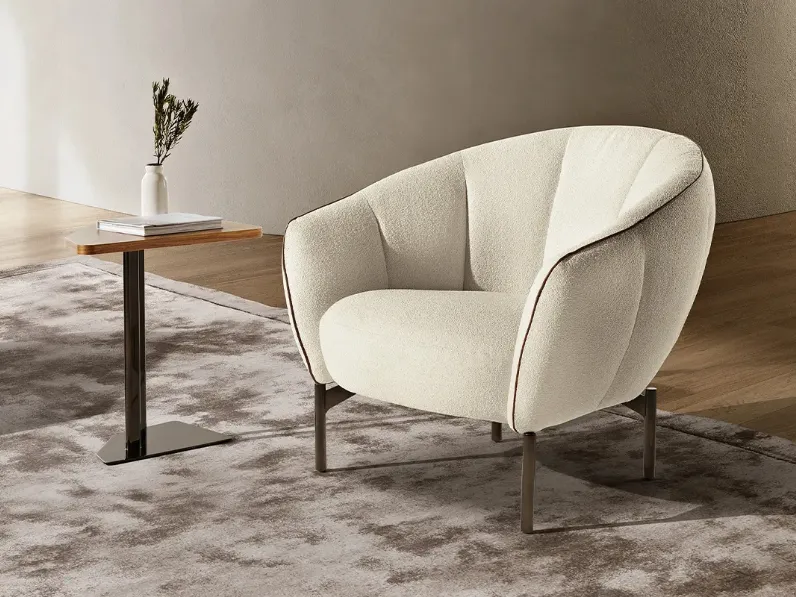 Poltroncina in tessuto Perla di Max Divani