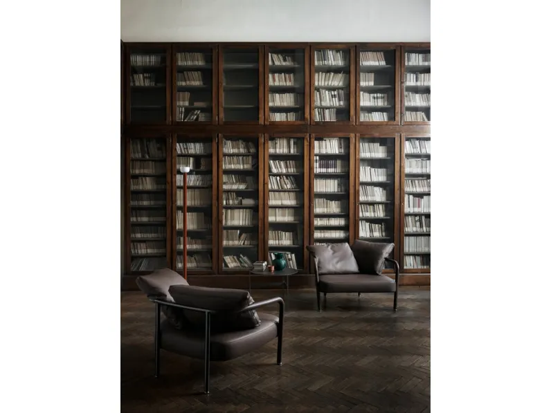 Poltroncina in pelle con struttura in metallo Pochette di B&B Italia