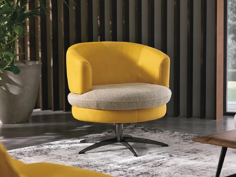 Poltrona rotonda in tessuto girasole e base girevole in metallo Blenda di Max Divani