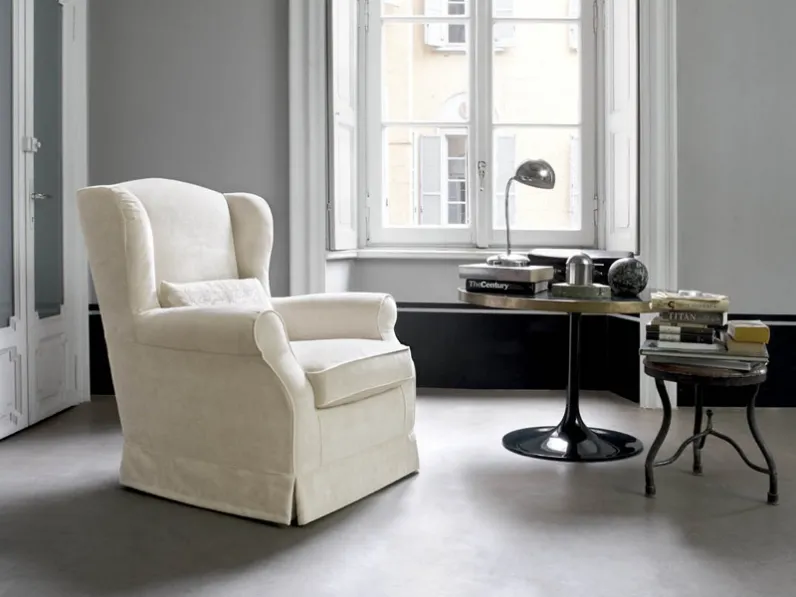 Poltrona classica in tessuto Rebecca di Rigosalotti