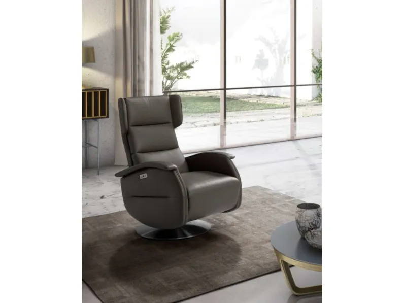 Poltrona relax in ecopelle con base in acciaio Siviglia Swivel di Spaziorelax