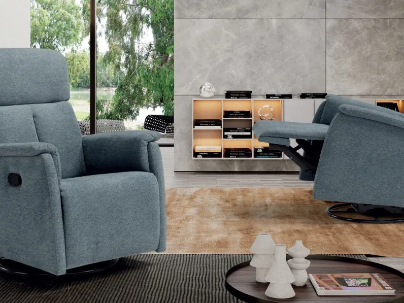 Poltrona a dondolo in tessuto William di Spaziorelax