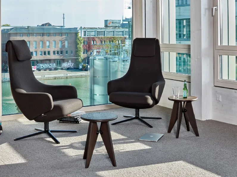 Poltrona in tessuto con base a quattro razze in alluminio Repos di Vitra