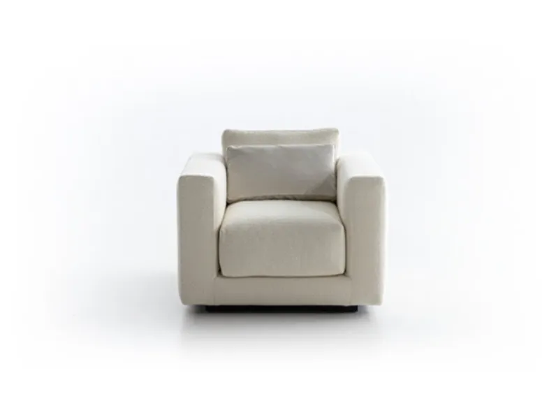 Poltrona in tessuto imbottito dalla forma squadrata Salon Nanà di Moroso