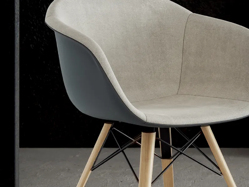 Poltroncina in tessuto con truttura in legno Smack PTW di Ambiance Italia