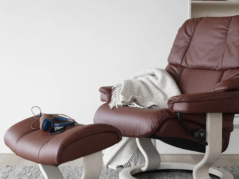 Poltrona in pelle Reno di Stressless