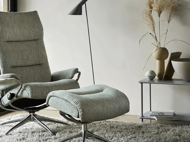 Poltrona Tokio Alto in tessuto imbottito di Stressless