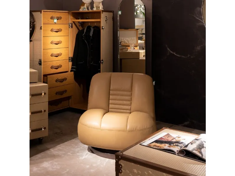 Poltroncina girevole in pelle Toronto di Kare Design