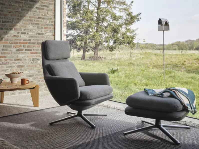 Poltrona Grand Relax & Ottoman di Vitra