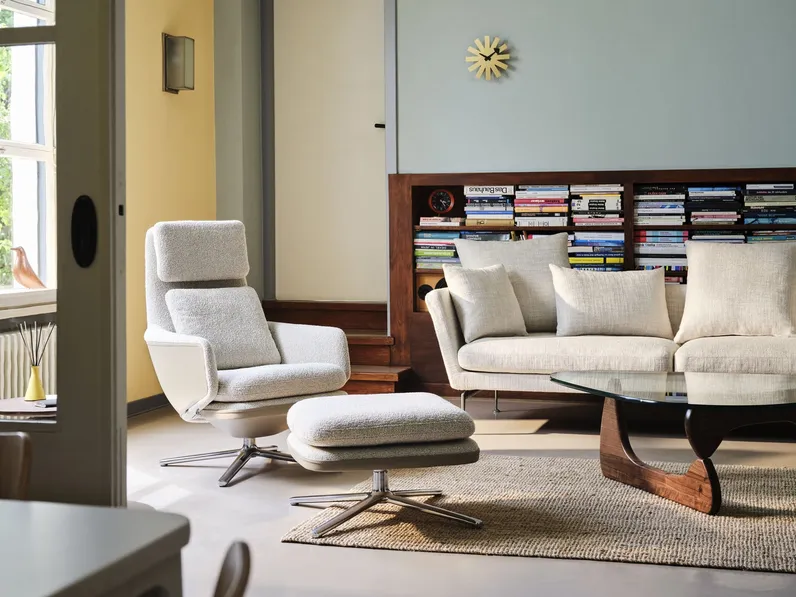 Poltrona Grand Relax & Ottoman di Vitra