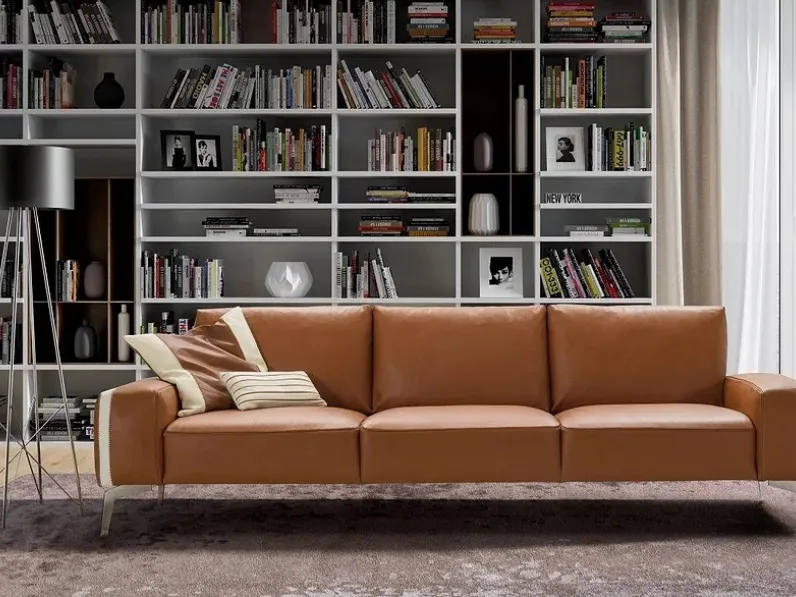Divano lineare in pelle Bellini di Alpa Salotti