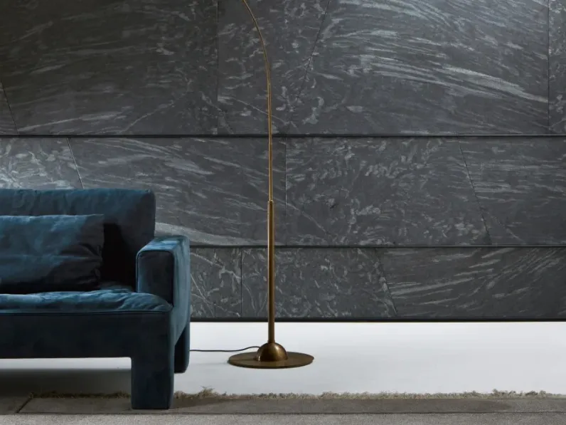 Divano lineare in pelle Alto Piano di Laura Meroni