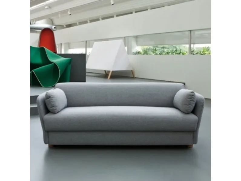 Divano Letto lineare imbottito dalle forme arrotondate Amour di Campeggi