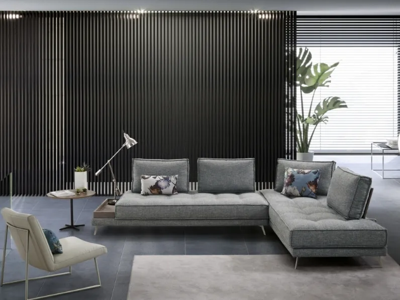 Divano angolare in tessuto con schienali removibili e ricollocabili Archimede di Valmori