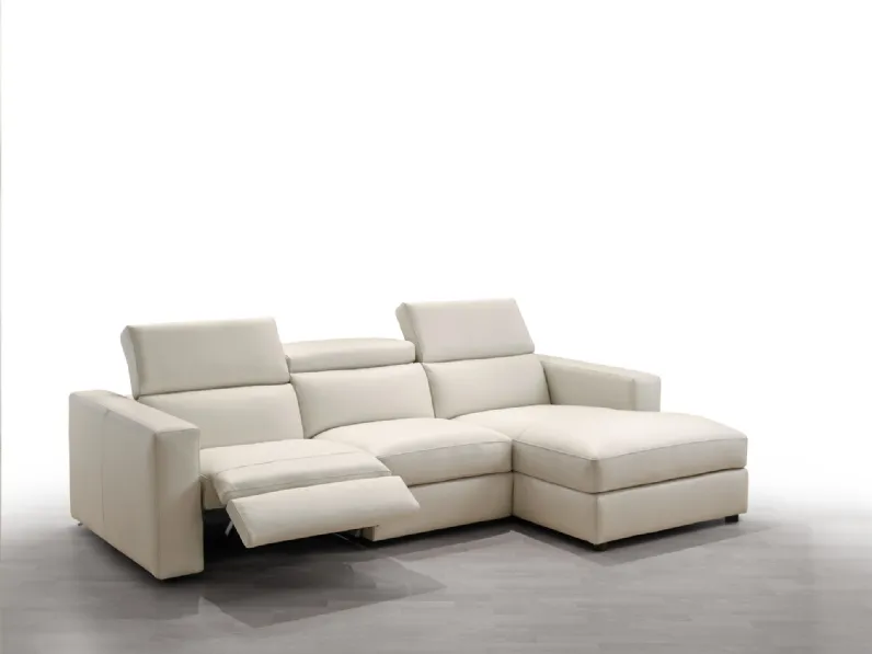 Divano relax in ecopelle con penisola Vancouver B20 di Astor poltrone e divani