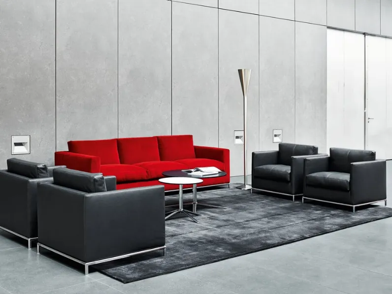 Divano lineare George in tessuto di B&B Italia