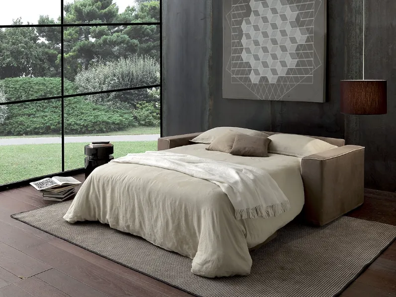 Divano letto matrimoniale in tessuto con ampi braccioli Boston di Crippa Salotti