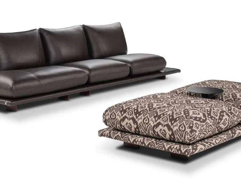 Divano lineare Pralin di Calia