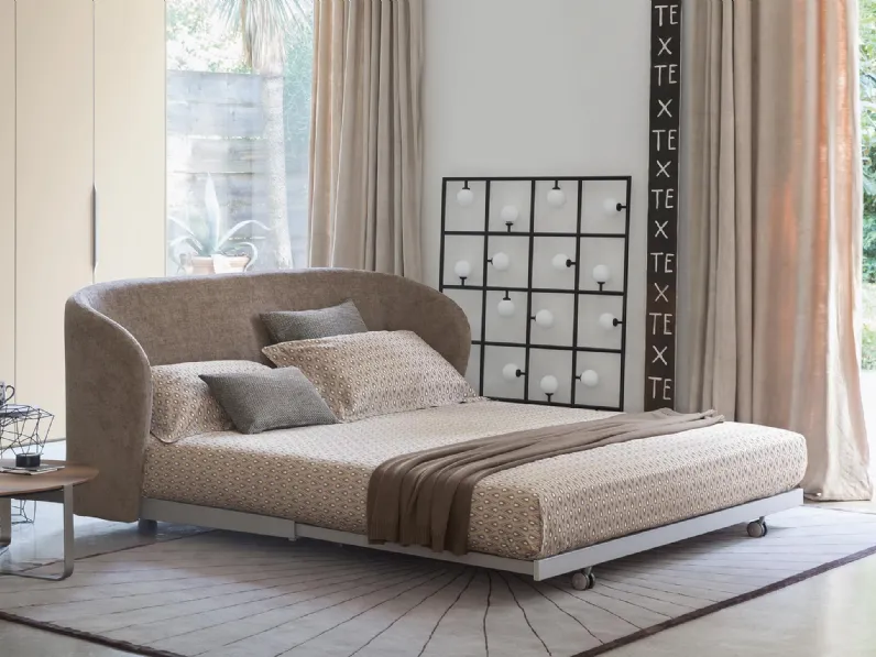 Divano Letto in tessuto Céline di Flou