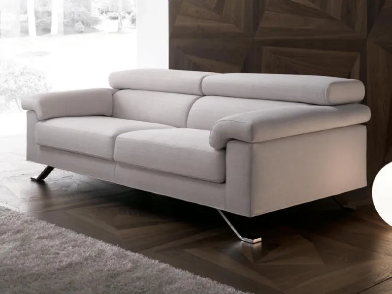 Divano lineare in tessuto Accento di DHome