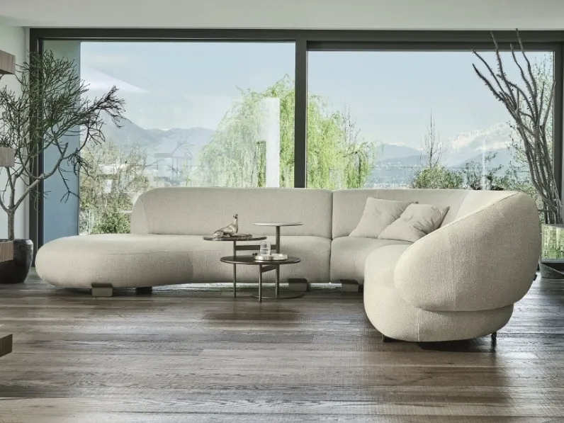 Divano in tessuto con penisola Pacific di Ditre Italia