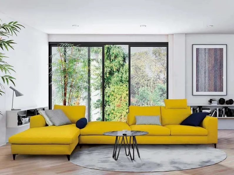 Divano in tessuto giallo con penisola Ettore di Salvetti