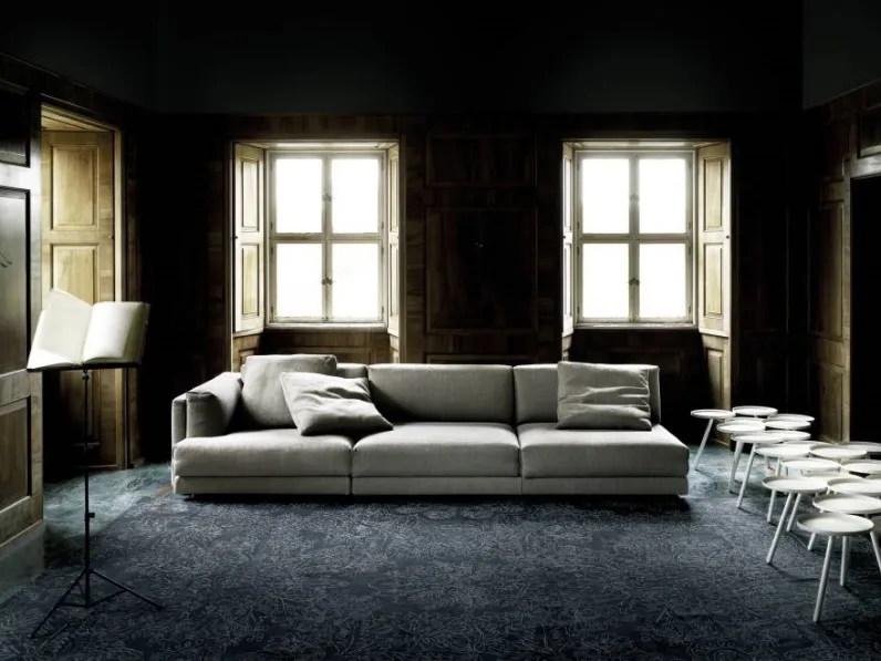 Divano lineare Family Lounge in tessuto di Living Divani