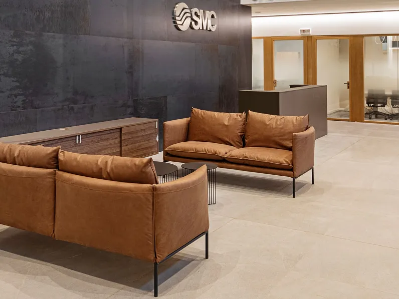 Divano in pelle Gentry Extra Light di Moroso