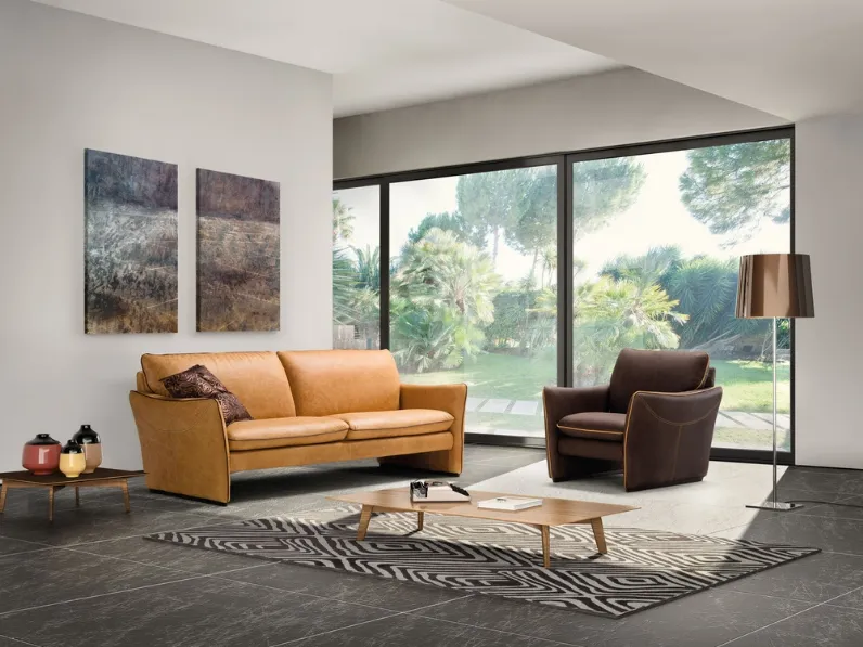 Divano lineare in pelle Giulietta di Polyformitalia 