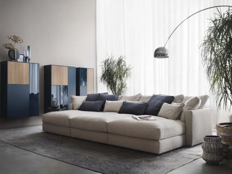 Divano lineare Glee di Lema