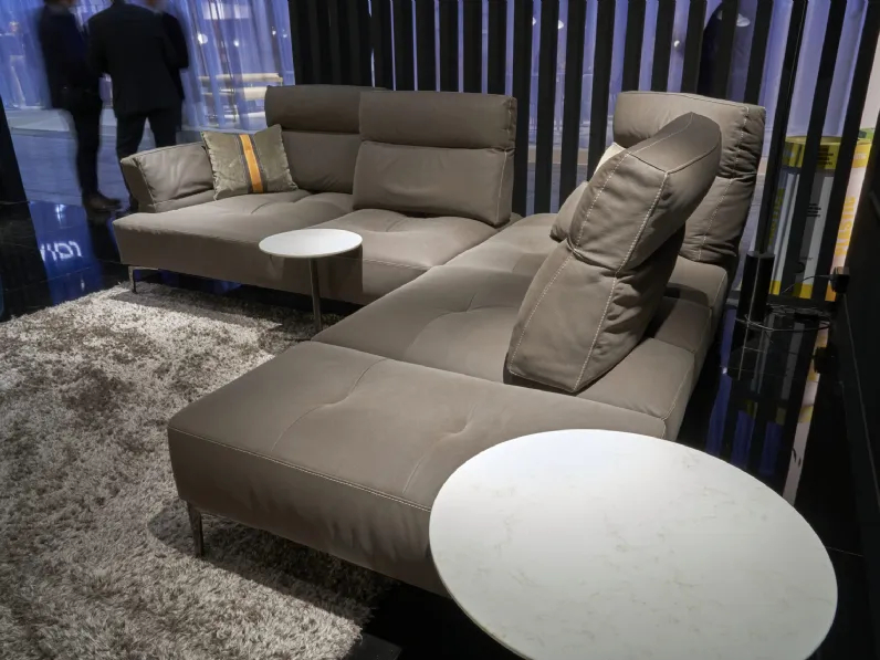 Divano angolare in tessuto Harper di Valmori