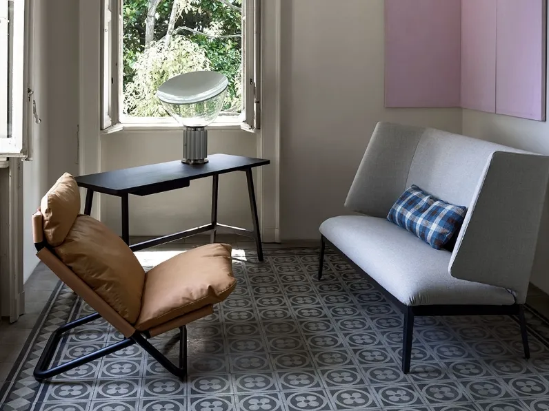 Divano lineare Hugh Love Seat high version di Arflex