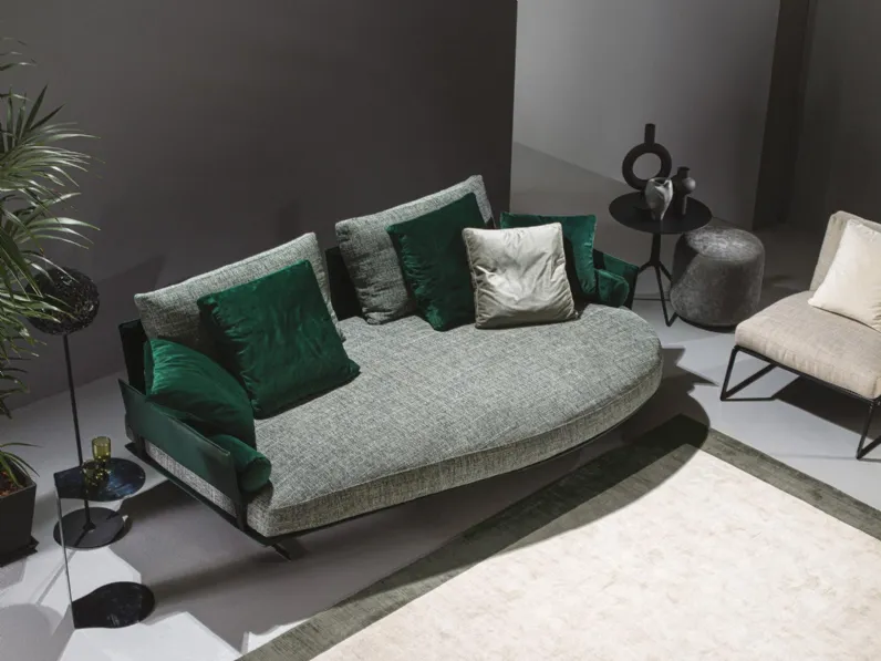 Divano lineare Hurricane di Respace