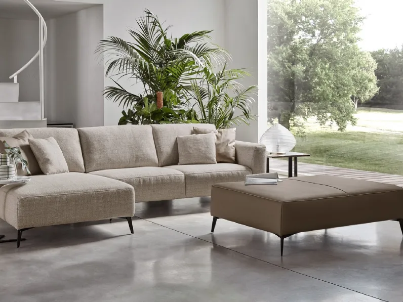 Divano con penisola Liverpool di Rosini Divani