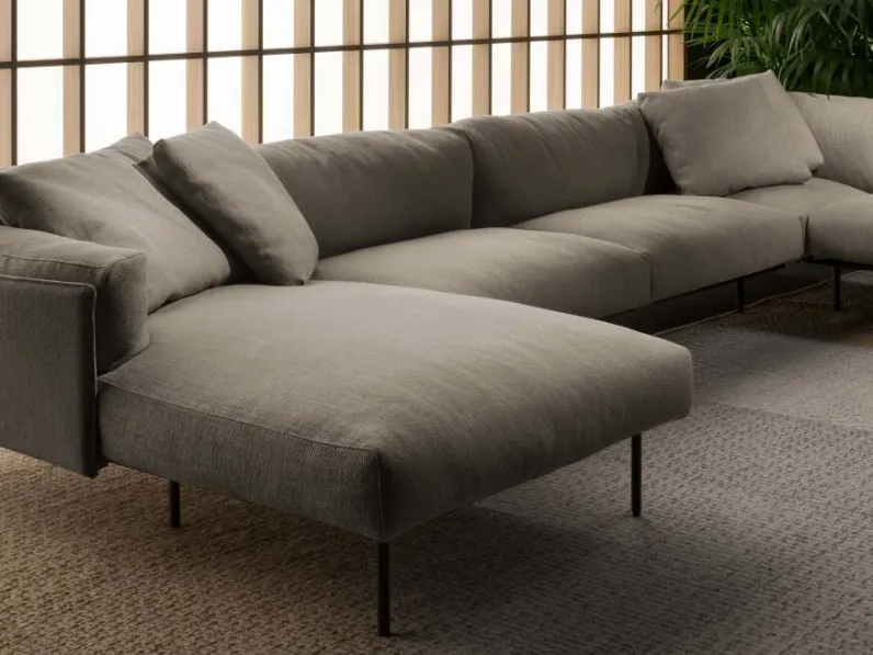 Divano in tessuto con penisola Greene System di Living Divani