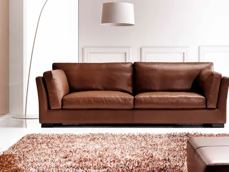 Divano lineare Manhattan di Cava Divani