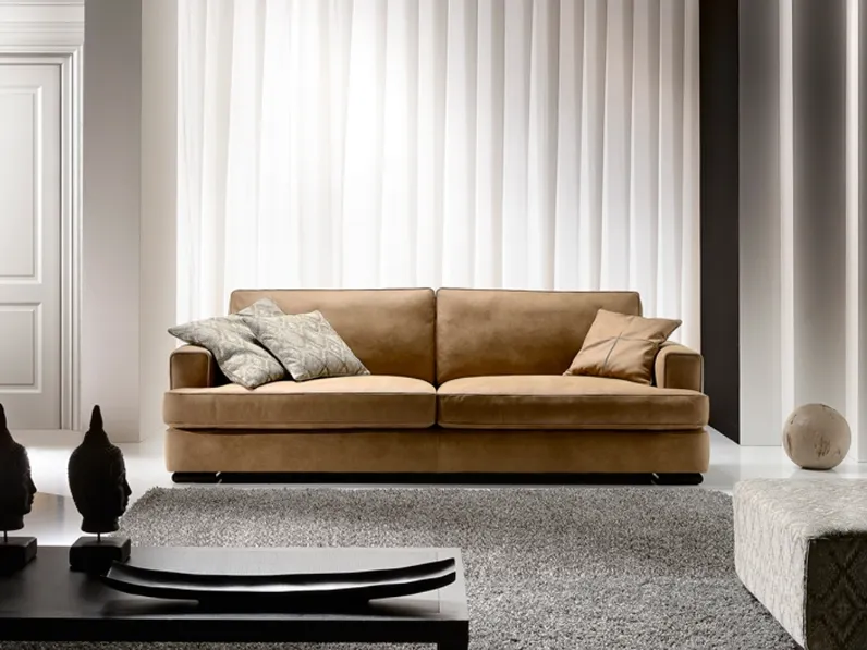 Divano lineare in pelle Panama di Cava Divani